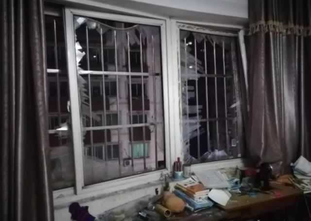 羽絨服靜電引爆天然氣 株洲一男子被燒傷